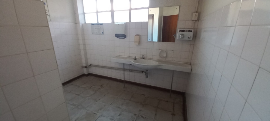 Commercial Property for Sale in Hamilton Free State